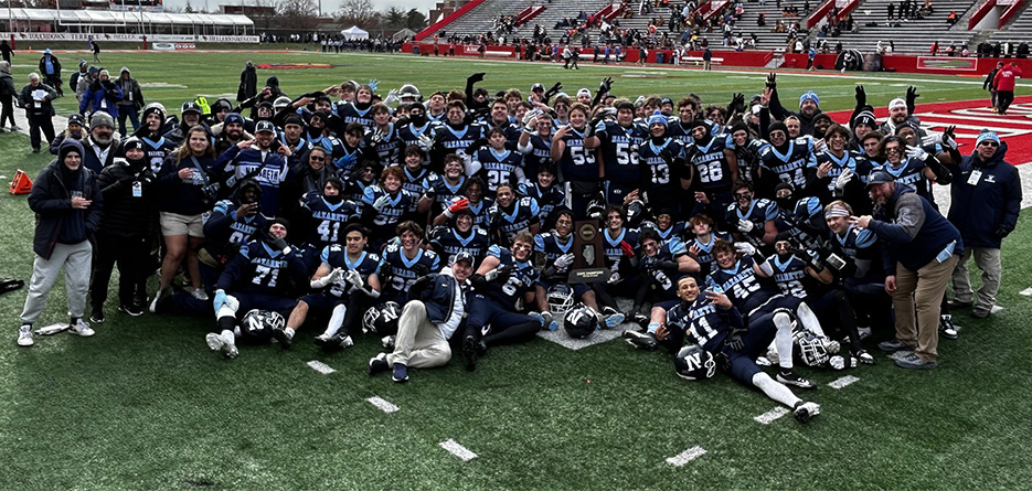 2024 IHSA Football Class 5A Champions – Nazareth Academy